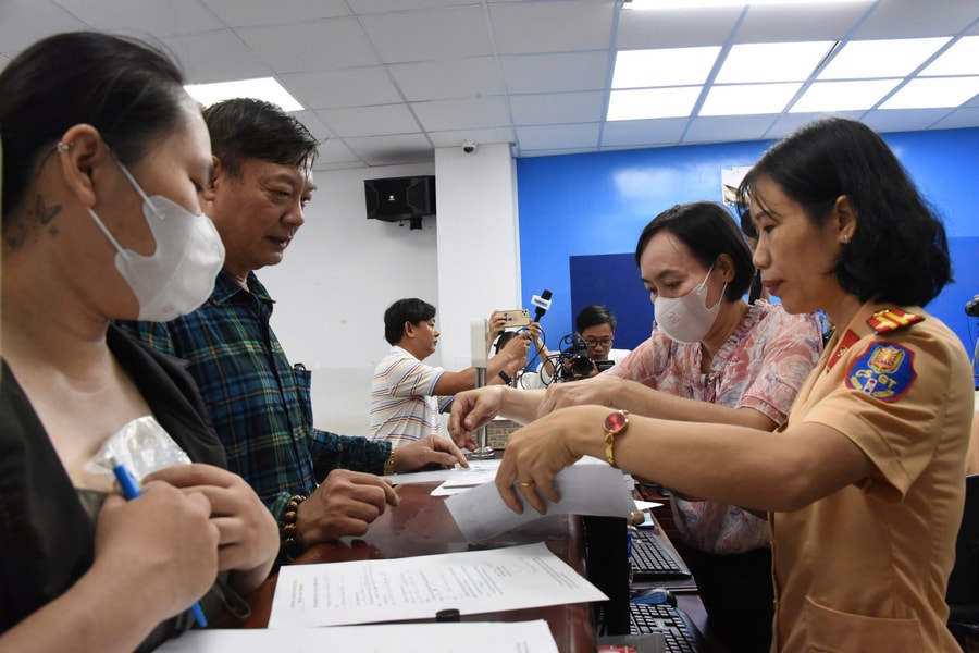 Công an 63 xã, thị trấn TP HCM có thêm nhiệm vụ