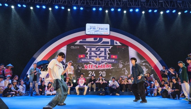 Nhiều nghệ sĩ biểu diễn tại Lễ hội Pháp và cộng đồng Pháp ngữ mùa 5