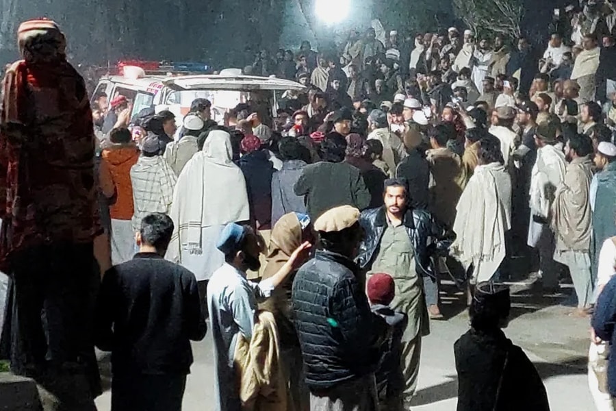 Đánh bom liều chết ở Pakistan, nhiều trẻ em thiệt mạng