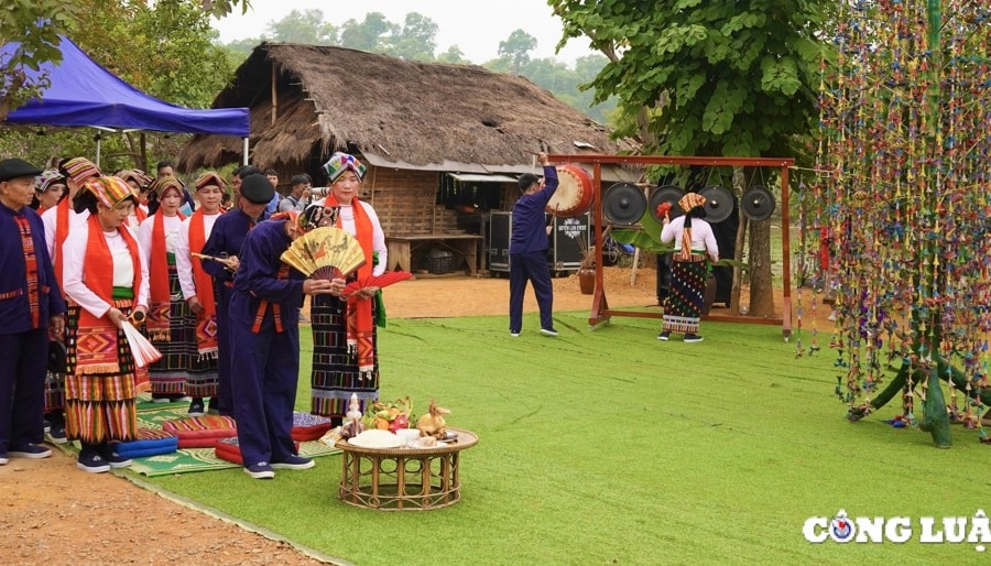 Tái hiện Lễ cầu an của đồng bào Tày, Nùng tại Thủ đô