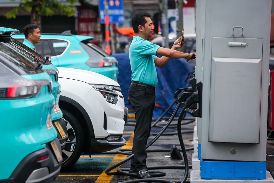 Lệ phí trước bạ và cơ hội tăng tốc cho thị trường ô tô điện