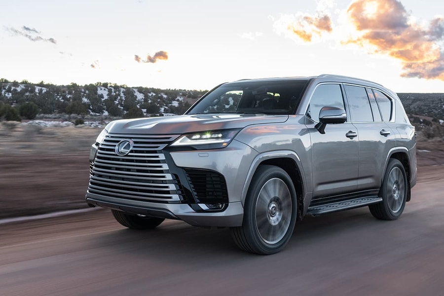 Bảng giá Lexus tháng 3/2025: “Chuyên cơ mặt đất” LX 600 bất ngờ tăng giá