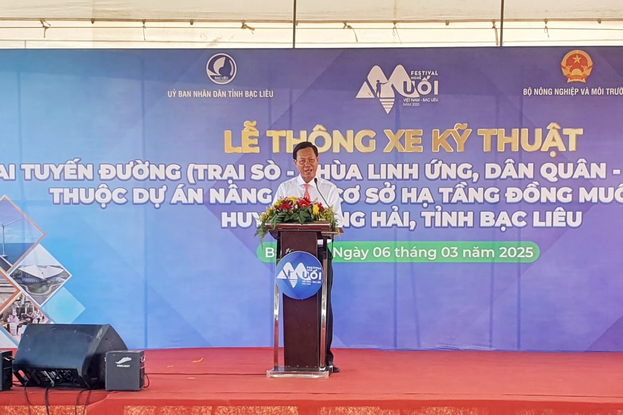 Thông xe 2 tuyến đường thuộc Dự án nâng cấp cơ sở hạ tầng đồng muối Đông Hải