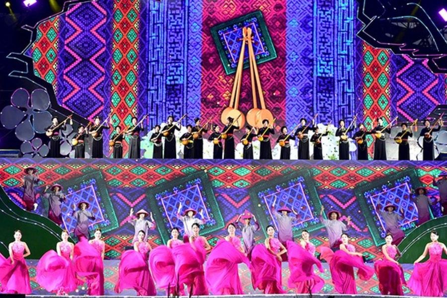 Đặc sắc lễ hội hương sắc Na Hang năm 2025