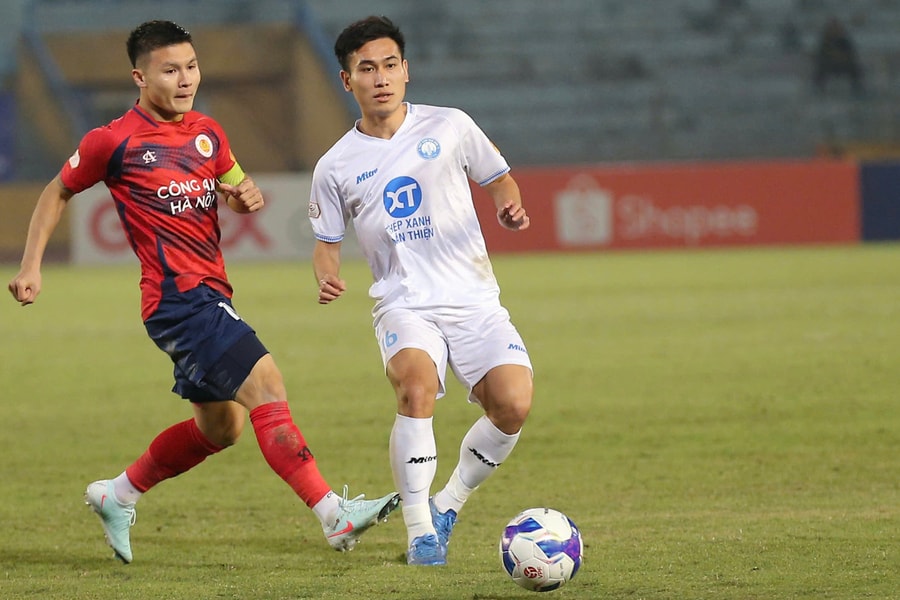 Quang Hải toả sáng, CAHN hoà kịch tính trước đội bóng thành Nam