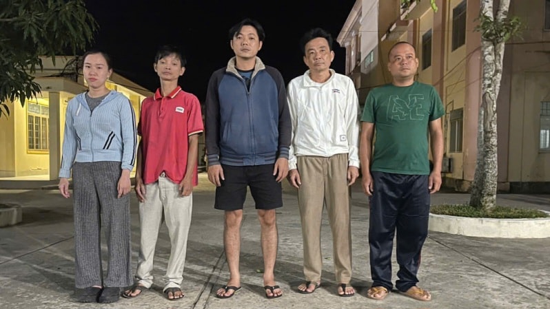 Đánh sập đường dây cá độ bóng đá với số tiền giao dịch 400 tỷ đồng