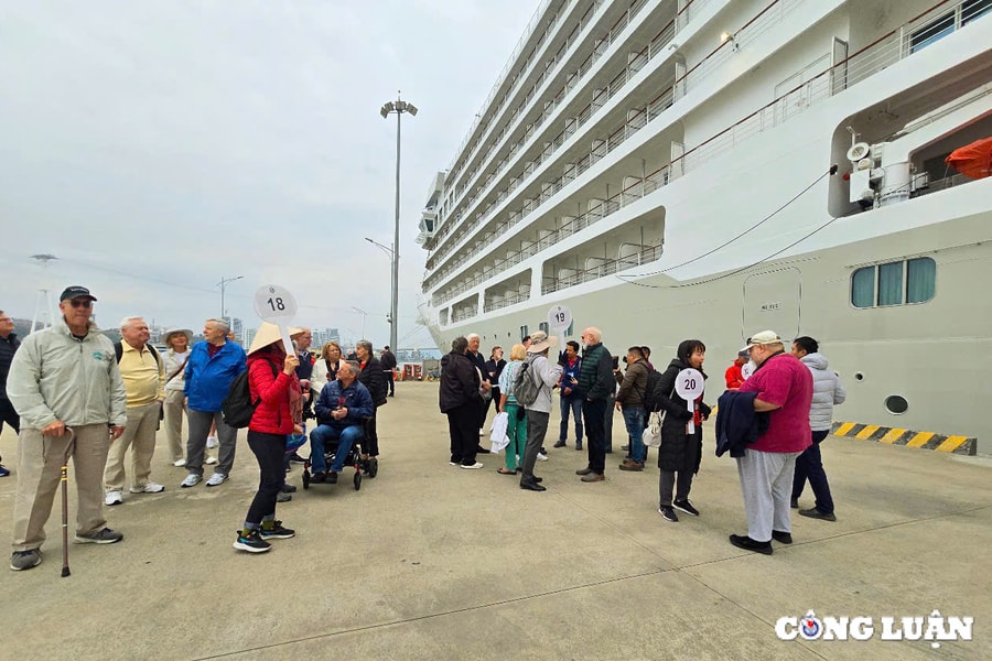 Ngành du lịch Quảng Ninh thu trên 8.300 tỷ đồng trong 2 tháng đầu năm