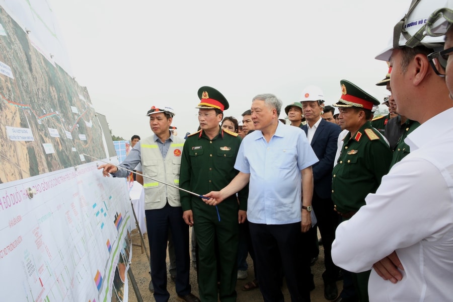 Bảo đảm cao tốc Hòa Liên-Túy Loan 'về đích' theo đúng tiến độ và chất lượng