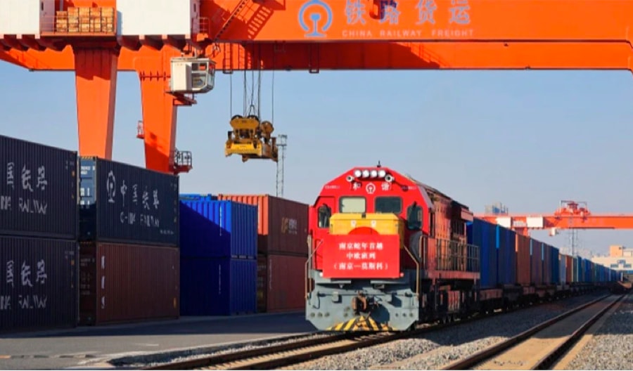 Trung Quốc từ chối vận chuyển hàng hóa qua Nga