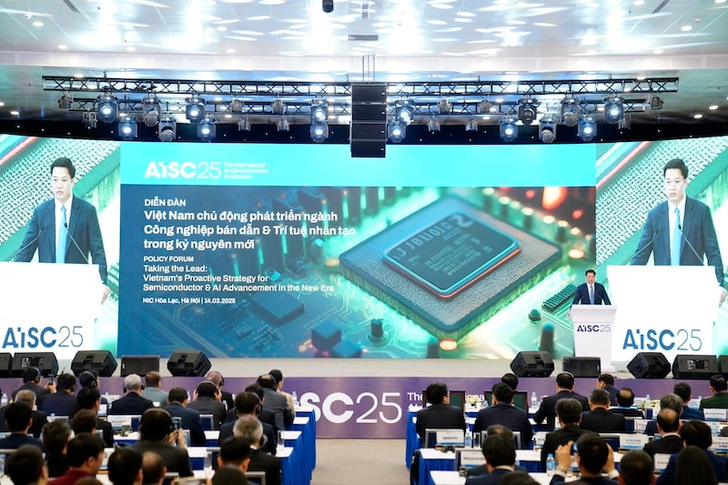 Bộ Tài chính: 'Nỗ lực đưa Việt Nam thành mắt xích quan trọng trong chuỗi cung ứng bán dẫn, AI'