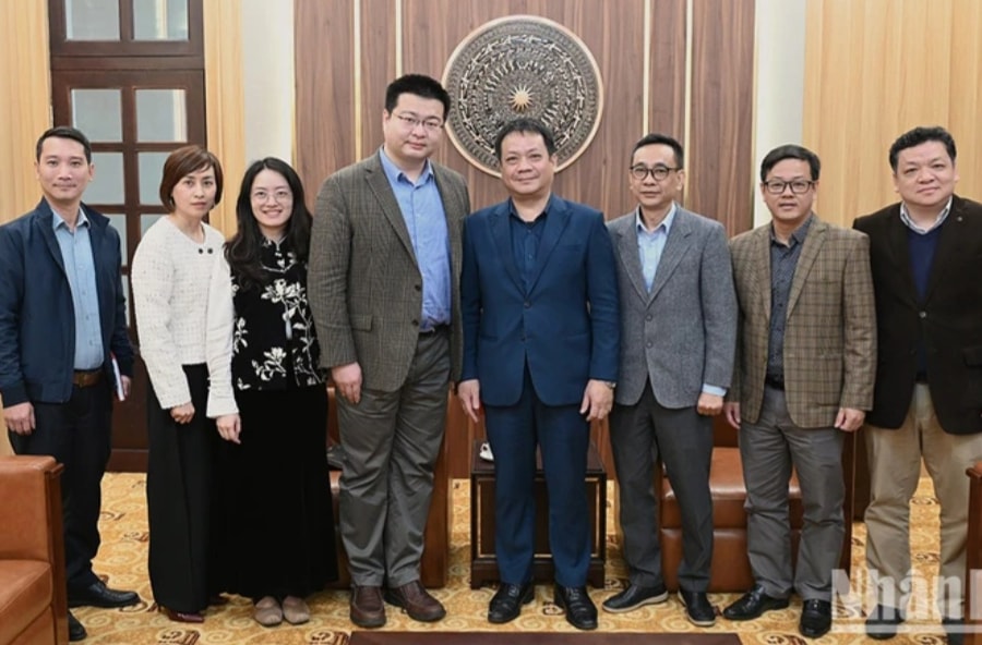 Báo Nhân Dân và Tân Hoa Xã hợp tác, trao đổi kinh nghiệm công tác thông tin, tuyên truyền