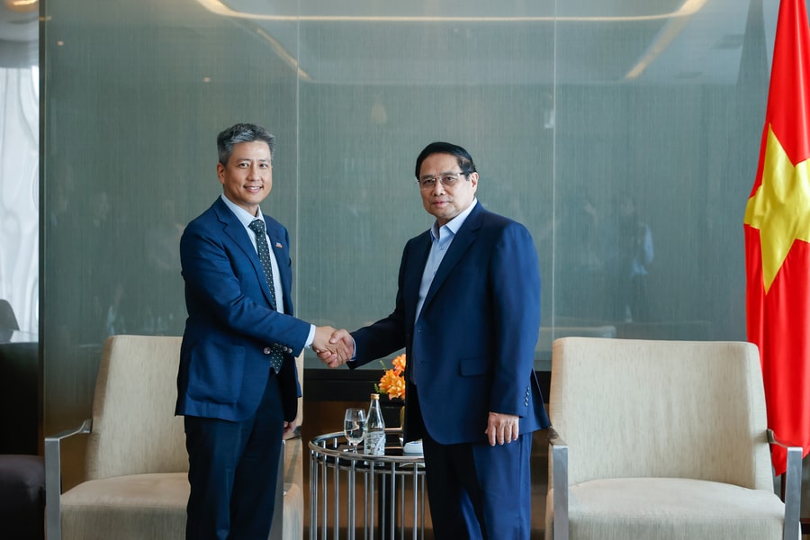 Thủ tướng Phạm Minh Chính tiếp Tổng Giám đốc 3 doanh nghiệp đầu tư hàng chục tỷ USD tại Việt Nam