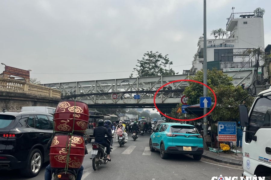 Biển báo đường bộ sai khác với quy chuẩn mới phải được thay thế ngay