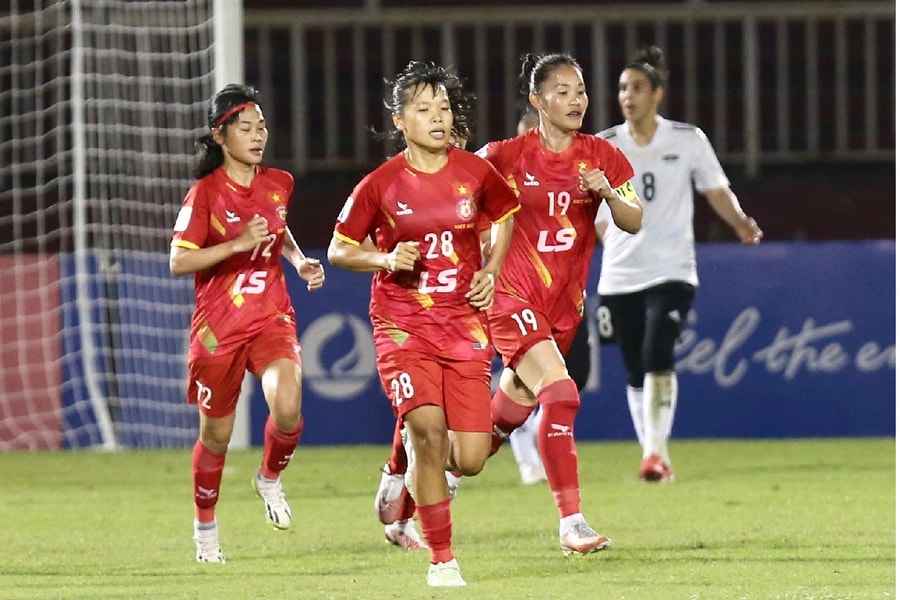 Đội nữ TP.HCM thắng sốc đối thủ UAE, nhận thưởng siêu 'khủng'