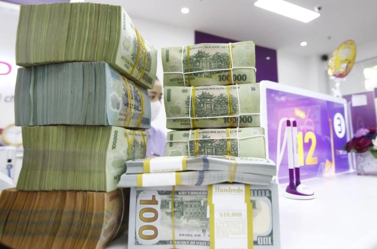 NHNN hút ròng hơn 5.400 tỷ đồng, lãi suất liên ngân hàng có dấu hiệu hạ nhiệt