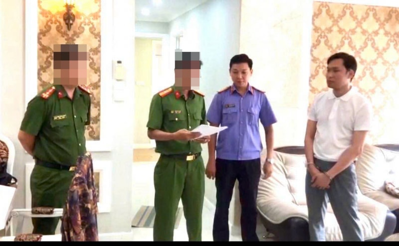 Bắt giám đốc lừa bán xe Rolls Royce Phantom, chiếm đoạt hơn 6,4 tỷ đồng