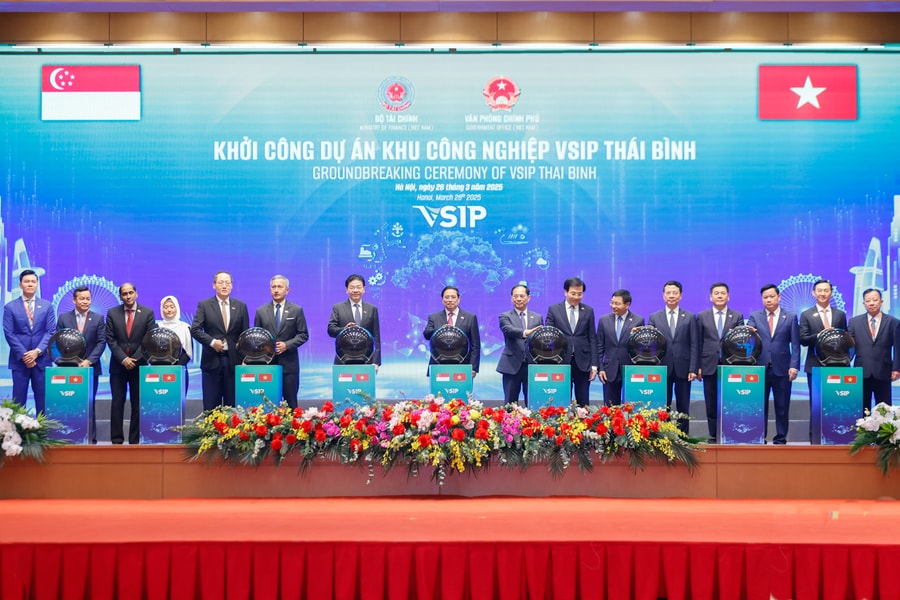 Thủ tướng Phạm Minh Chính và Thủ tướng Singapore cùng khởi công Khu công nghiệp VSIP Thái Bình