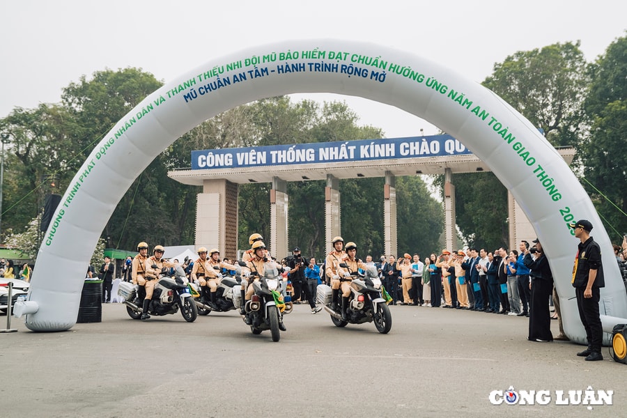 Phát động chiến dịch toàn dân đội mũ bảo hiểm đạt chuẩn