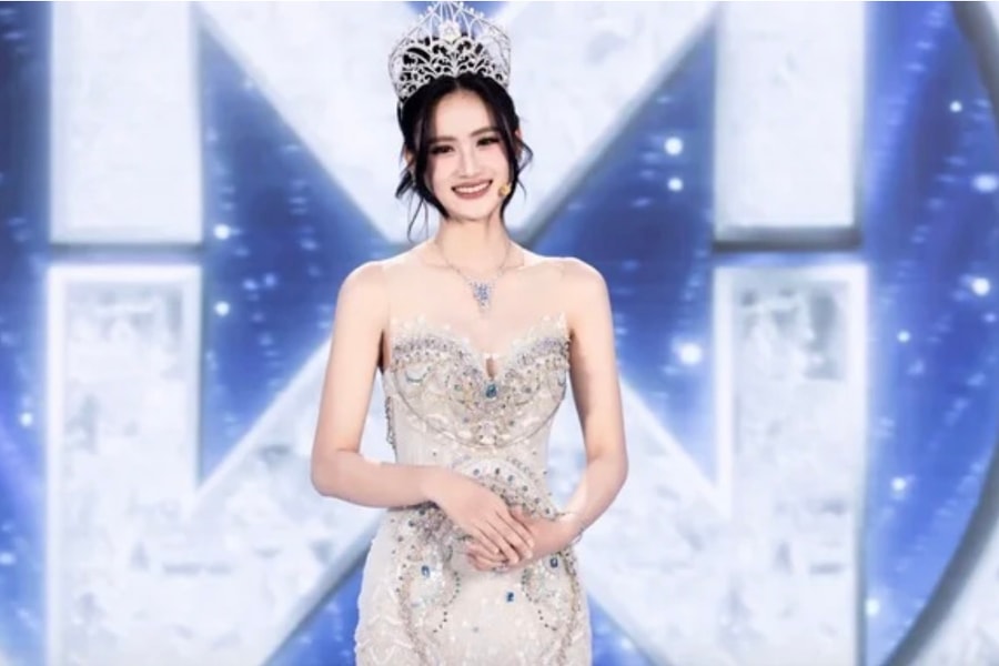 Hoa hậu Ý Nhi tạm dừng du học để tập trung chinh phục Miss World