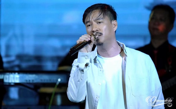 Ca sĩ 'Giọng ca để đời' Quang Lập bị buộc phải trả lại nhà