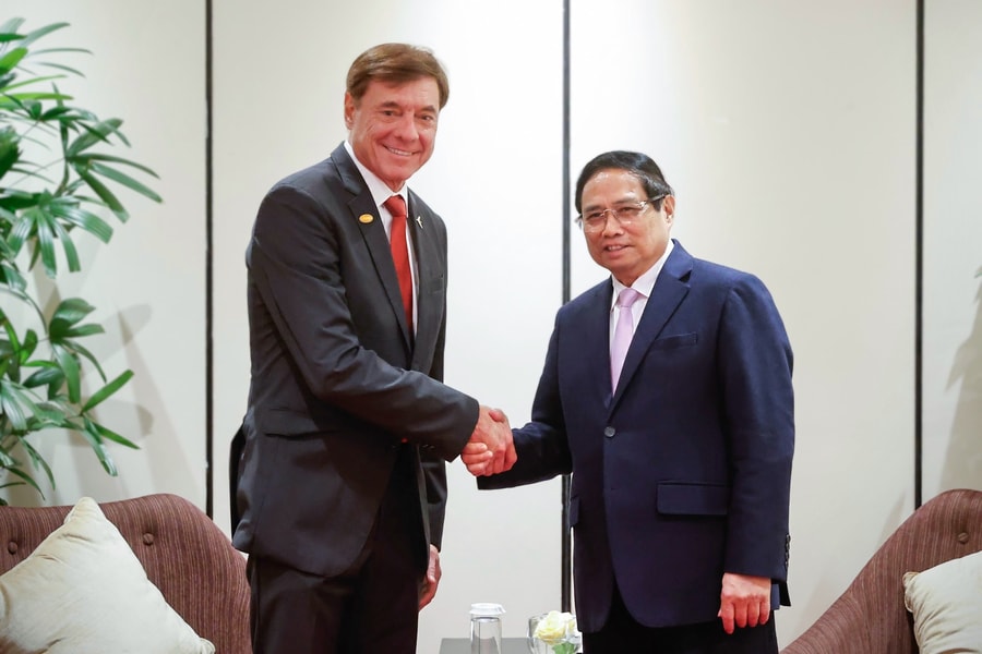 Đề nghị Tập đoàn Embraer hợp tác với các đối tác Việt Nam sản xuất thiết bị hàng không