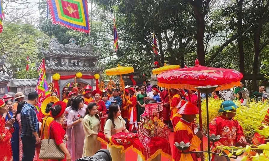 Lễ hội Hoành Sơn Thánh Mẫu 2025: Tôn vinh tín ngưỡng thờ Mẫu, thu hút du khách thập phương