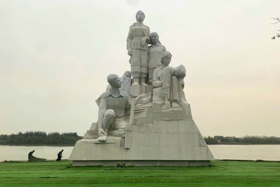 Thanh Hóa: Khánh thành Khu tưởng niệm các giáo viên và học sinh đã hy sinh tại công trường đê Nam sông Mã