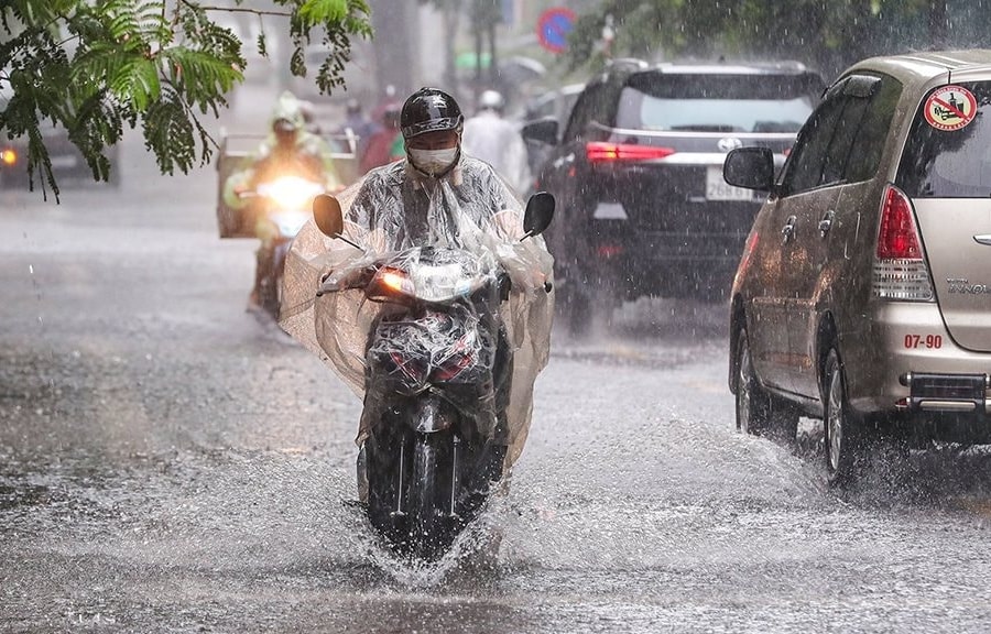 Dự báo thời tiết ngày 1/4: Nam Bộ mưa to, Bắc Bộ trời rét