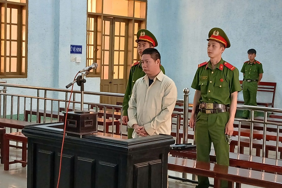 Gia Lai: Tuyên án gã cha dượng đồi bại hiếp dâm con riêng của vợ dẫn đến có thai