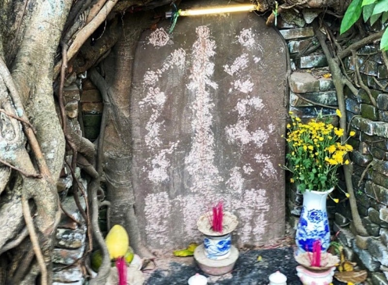 Điều tra vụ phá hoại bia cổ trấn yểm gần chùa Cầu Hội An