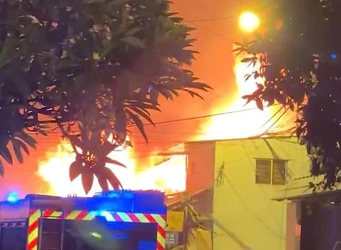 TP HCM: Cháy nhà ở Xóm Củi, 3 người tử vong