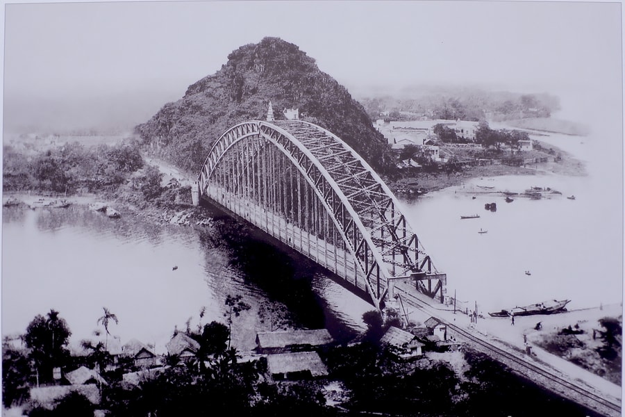 Cầu Hàm Rồng xưa và nay