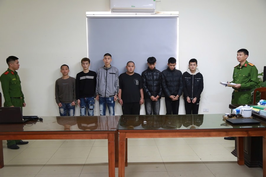 Nghệ An: Bắt nhóm đối tượng dùng hung khí gây án rồi trốn vào Nam