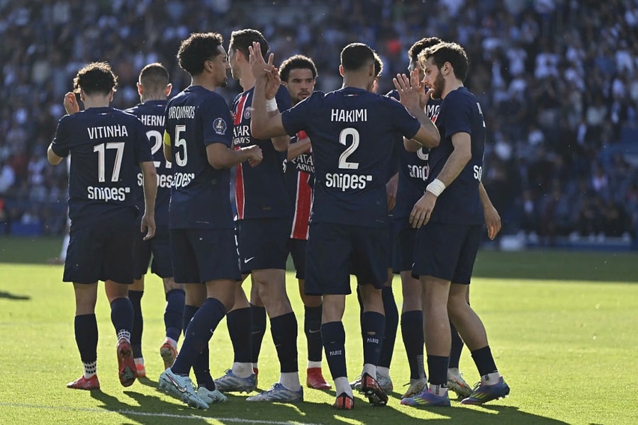 Thắng Angers, PSG giành chức vô địch Ligue 1 sớm 6 vòng đấu