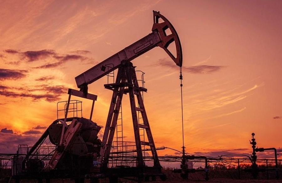 Giá dầu Urals của Nga giảm gần 10 USD một thùng kể từ đầu tháng 4