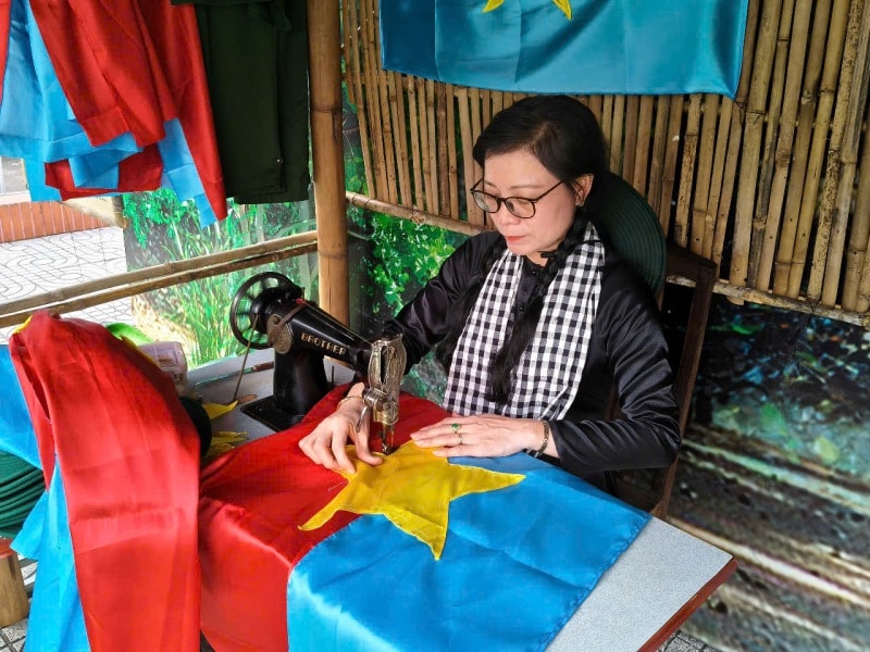 Triển lãm chuyên đề '50 năm vang mãi bản hùng ca'