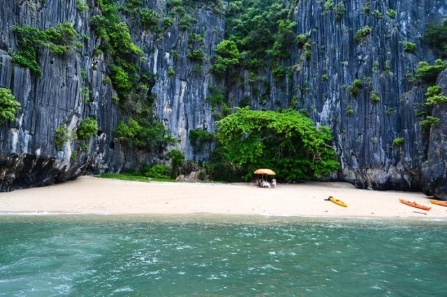 Hạ Long mở thêm 3 bãi tắm phục vụ du khách dịp hè 2025