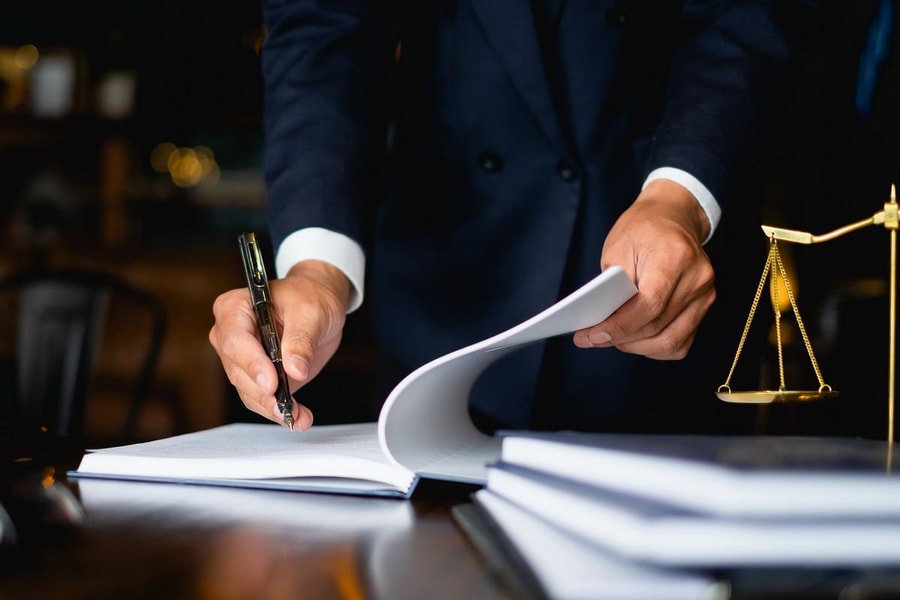 Không lợi dụng việc kiểm tra, xử lý văn bản vì mục đích vụ lợi