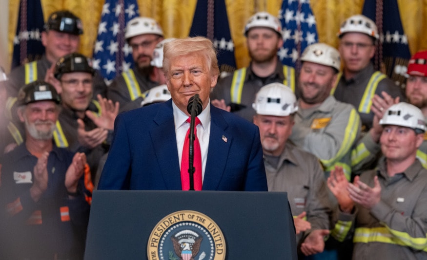 Thuế quan của Mỹ có hiệu lực, mối lo suy thoái toàn cầu