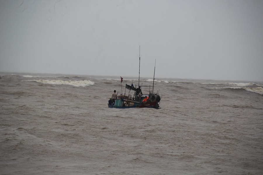 Cà Mau: Giết 'đồng nghiệp' vì khuyên đi ngủ không thành