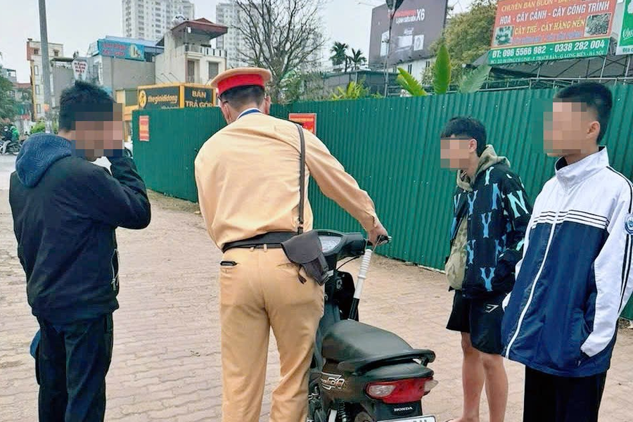 Tạo sự răn đe, nâng cao ý thức tham gia giao thông lứa tuổi học sinh