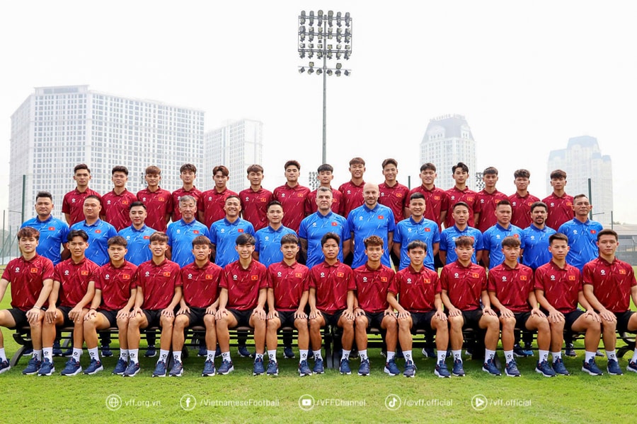 Thủ tướng gửi thư khen Đội tuyển bóng đá nam U17 quốc gia