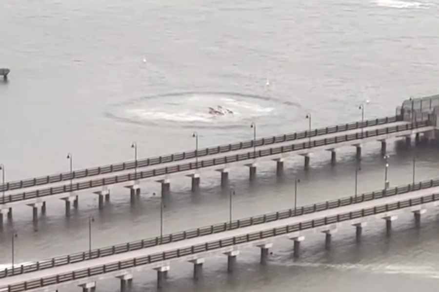 Trực thăng du lịch Mỹ rơi xuống sông, 6 người thiệt mạng​