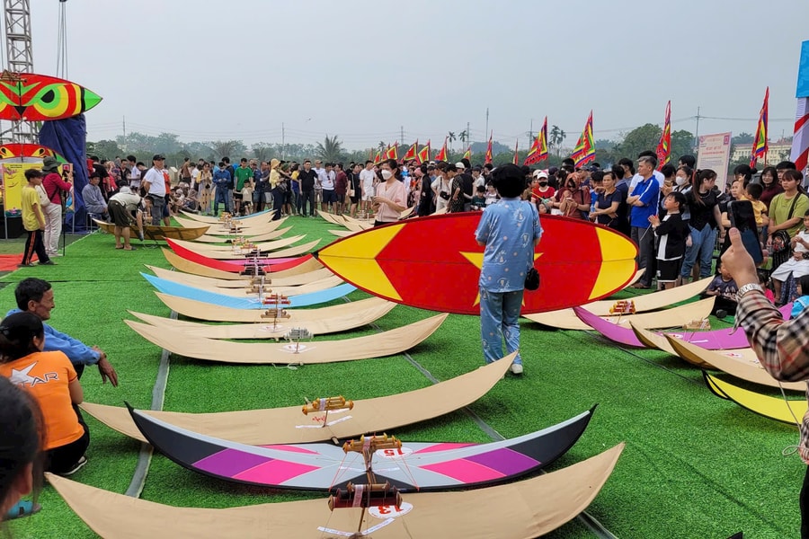 Hội diều làng Bá Dương Nội đón nhận Di sản văn hóa phi vật thể quốc gia