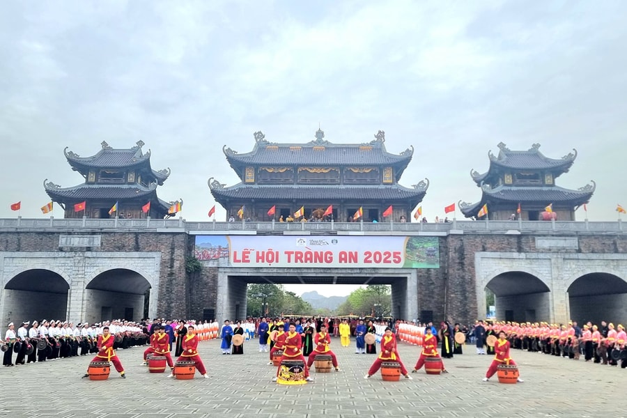 Ninh Bình: Khai mạc Lễ hội Tràng An năm 2025