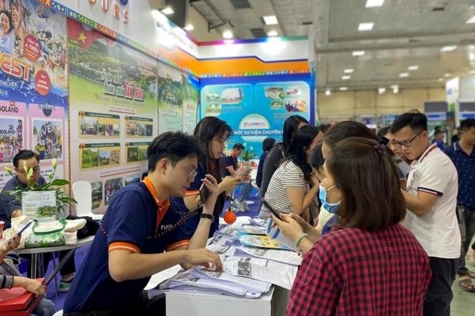 Lễ hội Quà tặng Du lịch Hà Nội thu hút hơn 30.000 khách tham gia