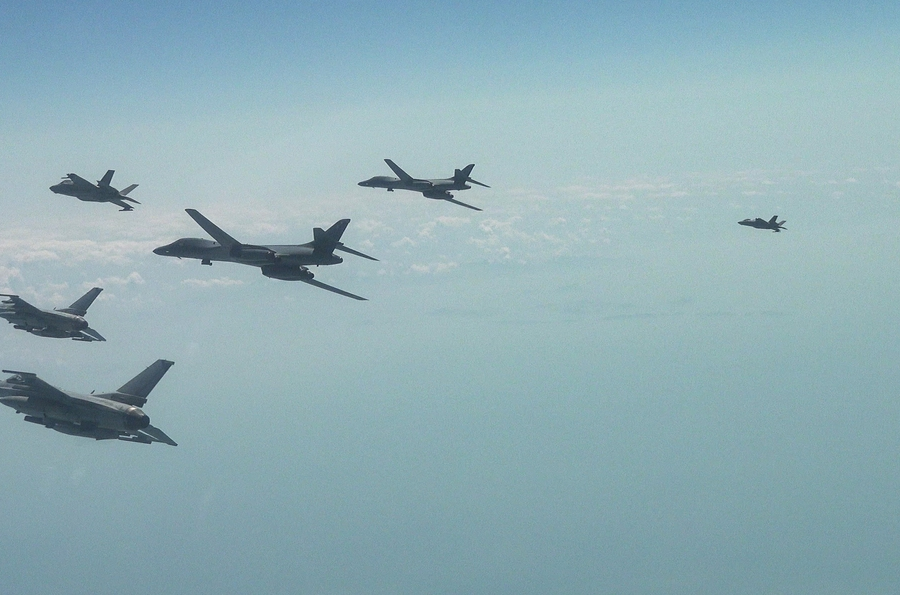 Mỹ và Hàn Quốc tập trận với máy bay ném bom B-1B