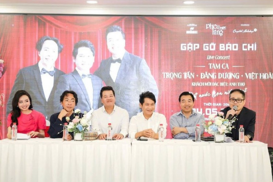 Tam ca nhạc đỏ kể chuyện ký ức trong liveshow 'Đất nước trọn niềm vui'