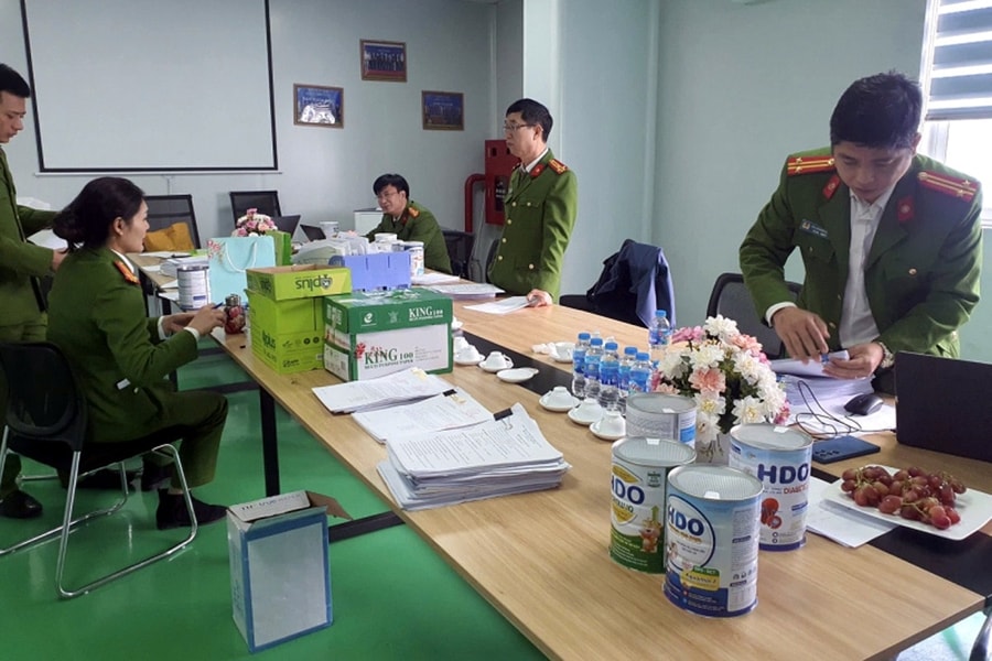 Thủ tướng yêu cầu sớm ra kết luận điều tra vụ sản xuất, buôn bán sữa giả