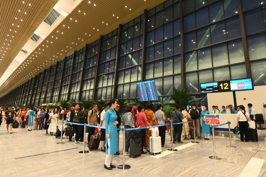 Trên 64 triệu hành khách di chuyển bằng đường hàng không